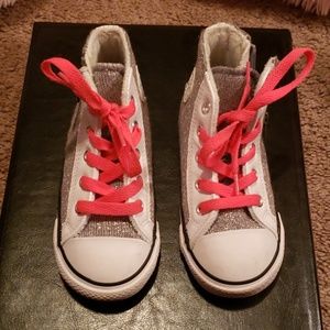 Girls silver/pink converse